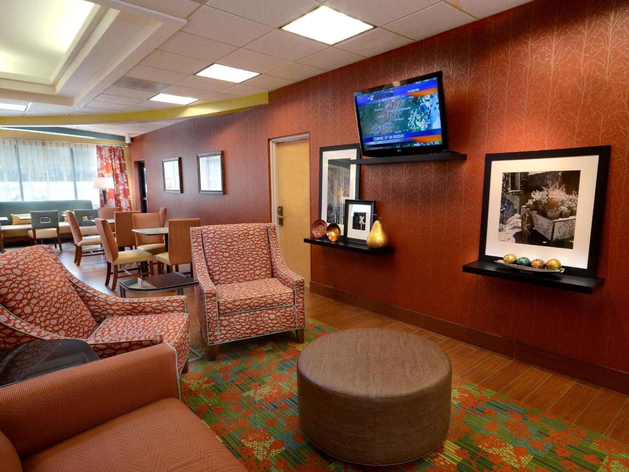 Hotel Hampton Martinsville